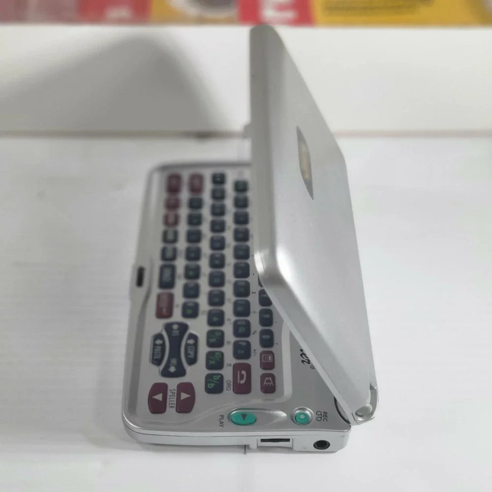 Ectaco Partner English Russian ER586HT‎ Languages Talking Dictionary Translator